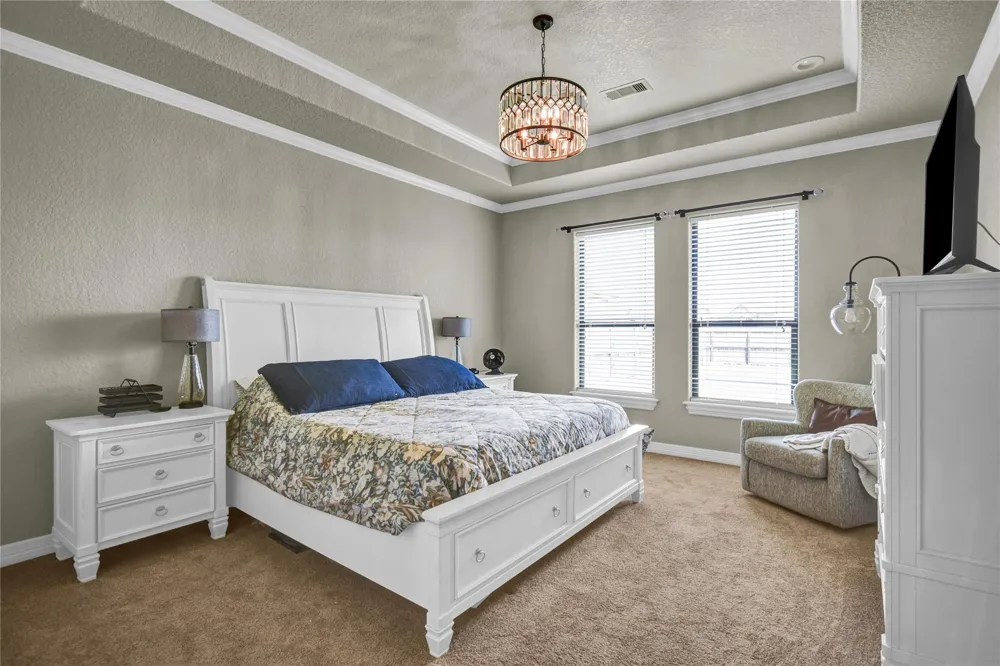1016 Shady Oaks Drive Angleton, TX 77515