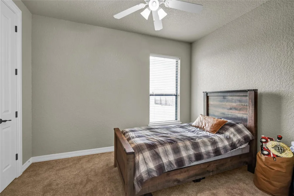 1016 Shady Oaks Drive Angleton, TX 77515