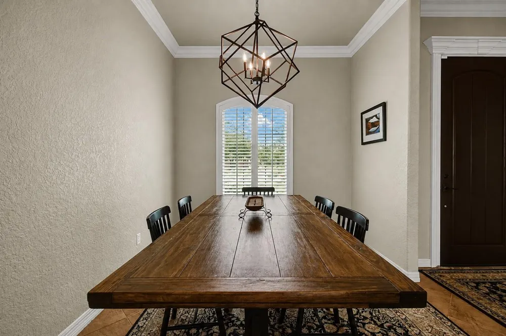 1016 Shady Oaks Drive Angleton, TX 77515