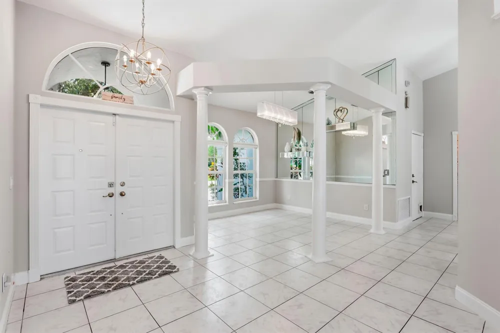 9224 LAKE SERENA DRIVE Boca Raton, FL 33496