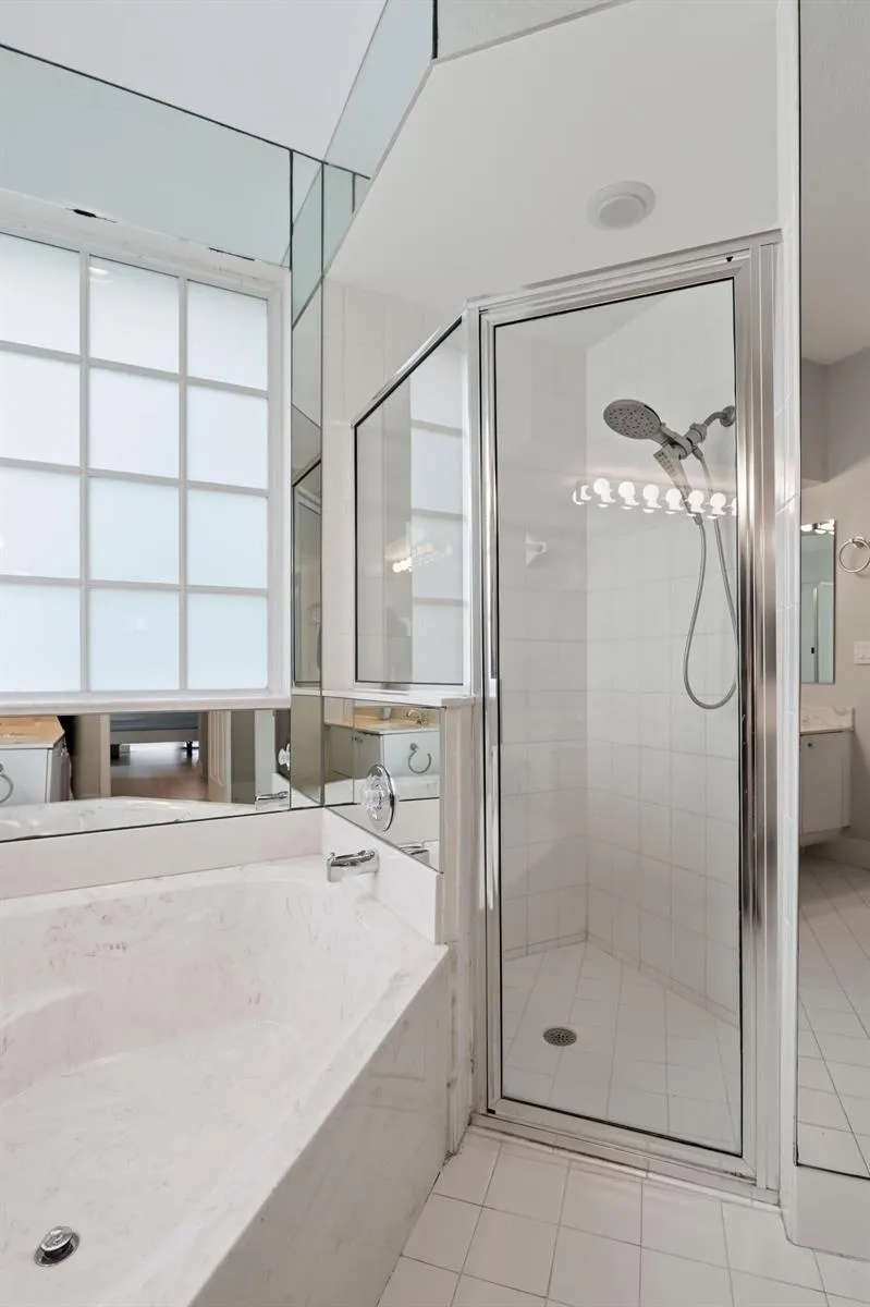 9224 LAKE SERENA DRIVE Boca Raton, FL 33496