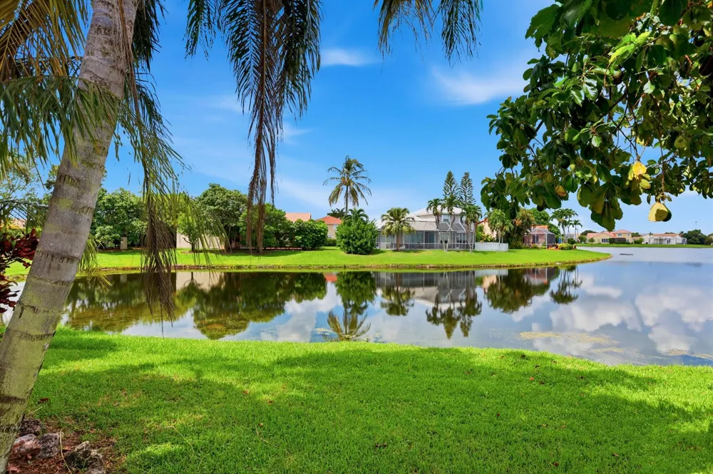 9224 LAKE SERENA DRIVE Boca Raton, FL 33496