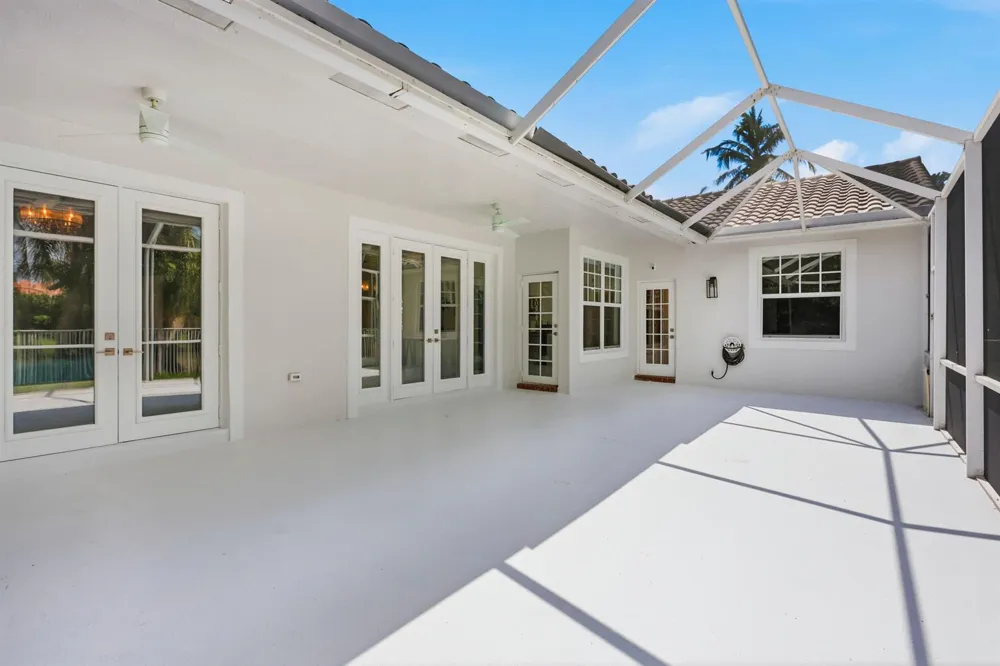9224 LAKE SERENA DRIVE Boca Raton, FL 33496