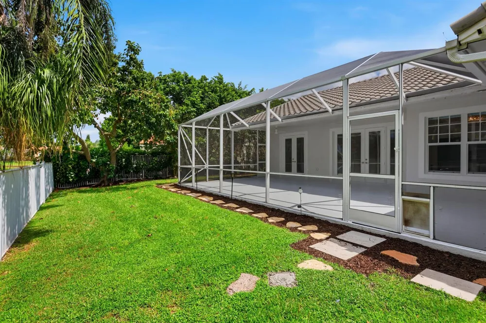 9224 LAKE SERENA DRIVE Boca Raton, FL 33496