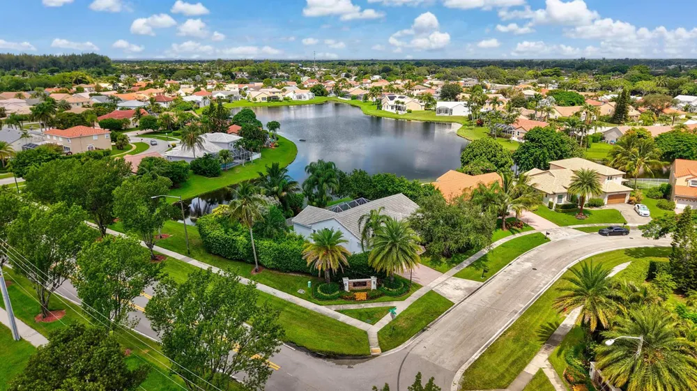 9224 LAKE SERENA DRIVE Boca Raton, FL 33496