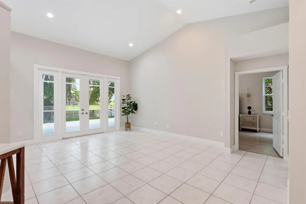 9224 LAKE SERENA DRIVE Boca Raton, FL 33496