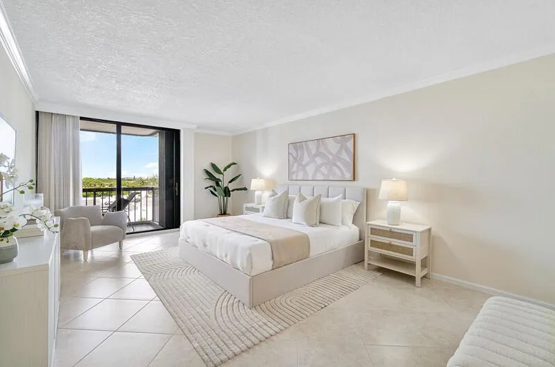 4748 S Ocean Boulevard S #702 Highland Beach, FL 33487