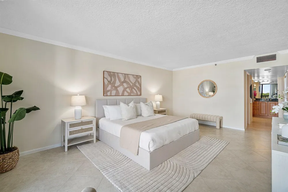 4748 S Ocean Boulevard S #702 Highland Beach, FL 33487