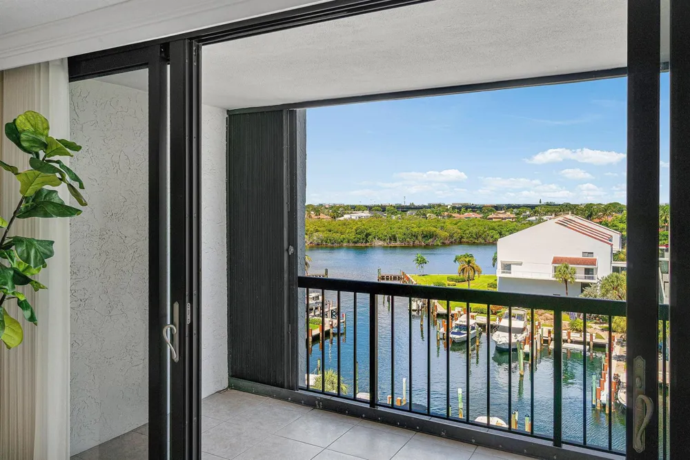 4748 S Ocean Boulevard S #702 Highland Beach, FL 33487