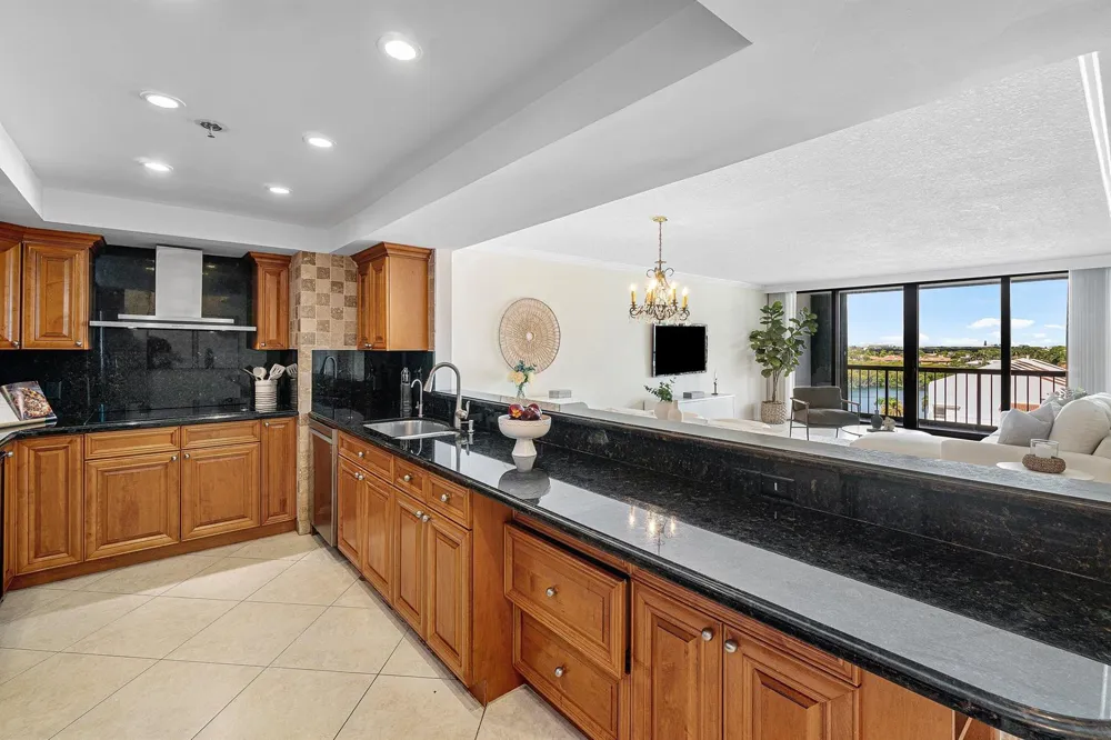 4748 S Ocean Boulevard S #702 Highland Beach, FL 33487