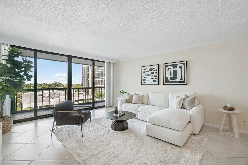 4748 S Ocean Boulevard S #702 Highland Beach, FL 33487