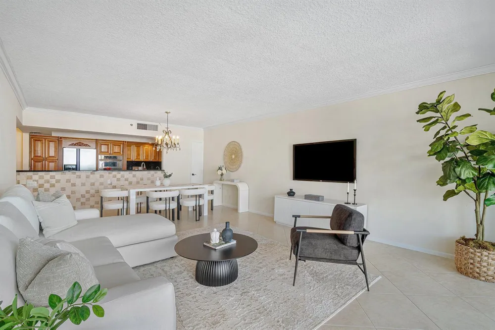 4748 S Ocean Boulevard S #702 Highland Beach, FL 33487