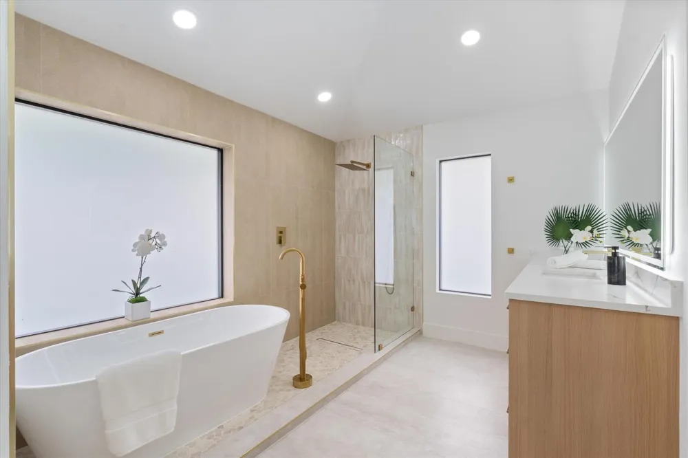 10 Alnwick Road Palm Beach Gardens, FL 33418