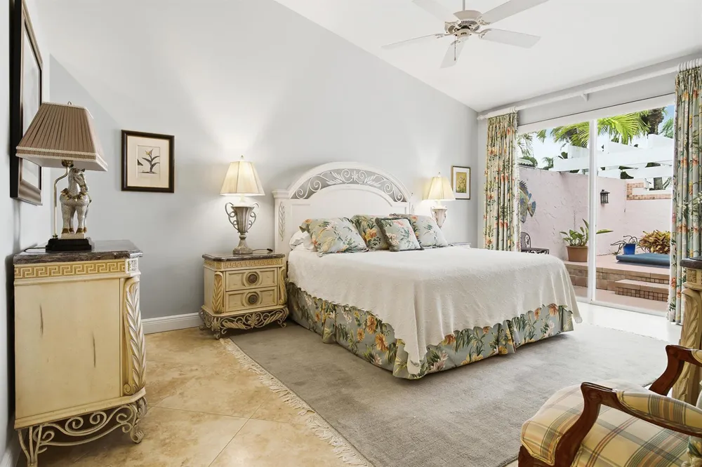 221 Green Point Circle Palm Beach Gardens, FL 33418