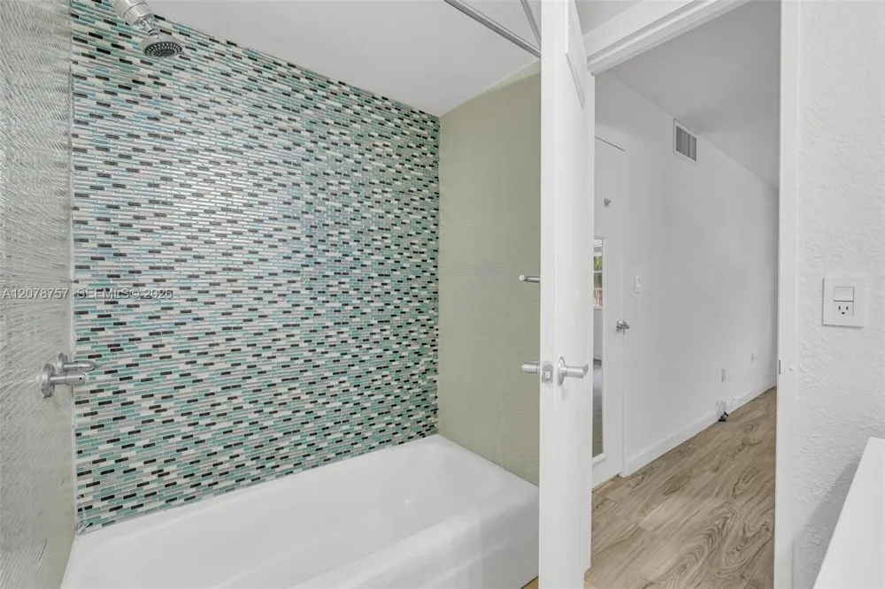 4140 NW 79th Ave #2B Doral, FL 33166