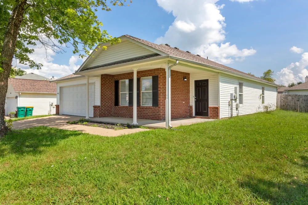 2698 New Port Royal Rd Thompsons Station, TN 37179