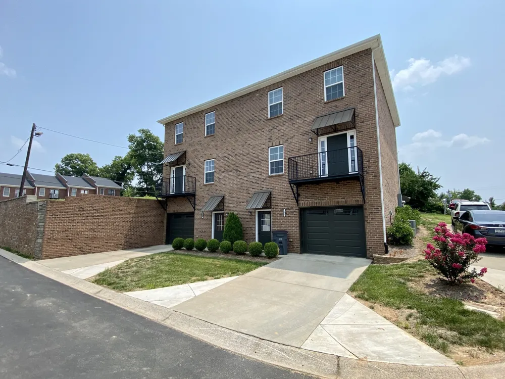 123 Bogard Lane Clarksville, TN 37040