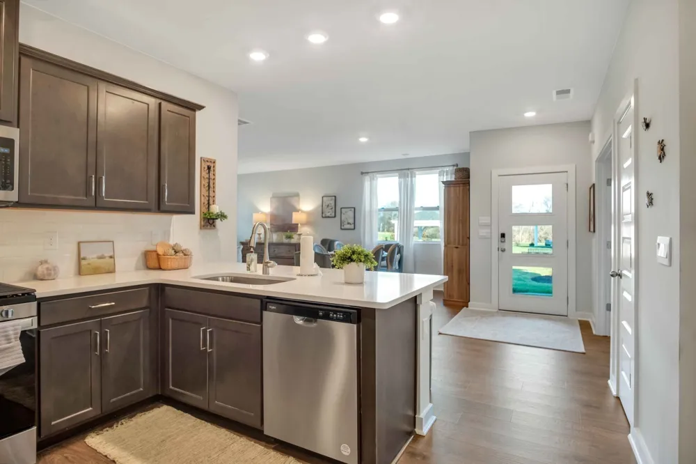 2185 Holmesburg PVT Circle Gallatin, TN 37066