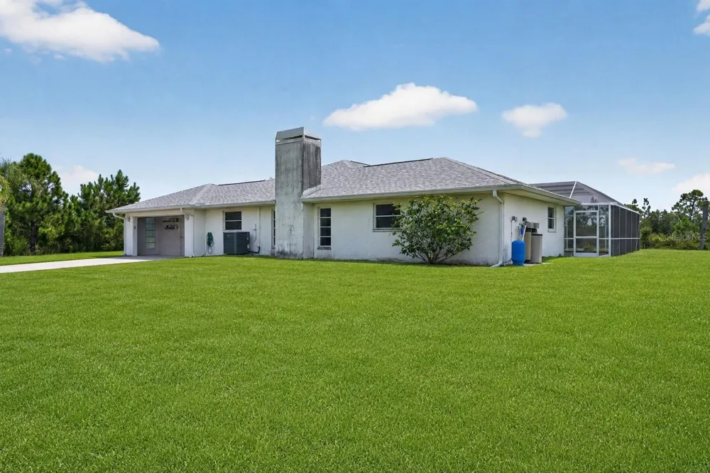 5300 CYPRESS GROVE Punta Gorda, FL 33982