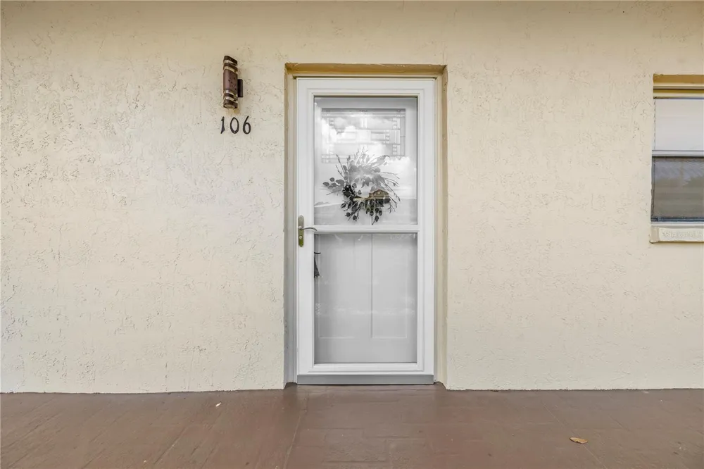 5725 80TH STREET #106 St Petersburg, FL 33709