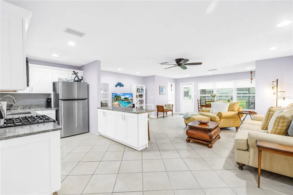 5725 80TH STREET #106 St Petersburg, FL 33709