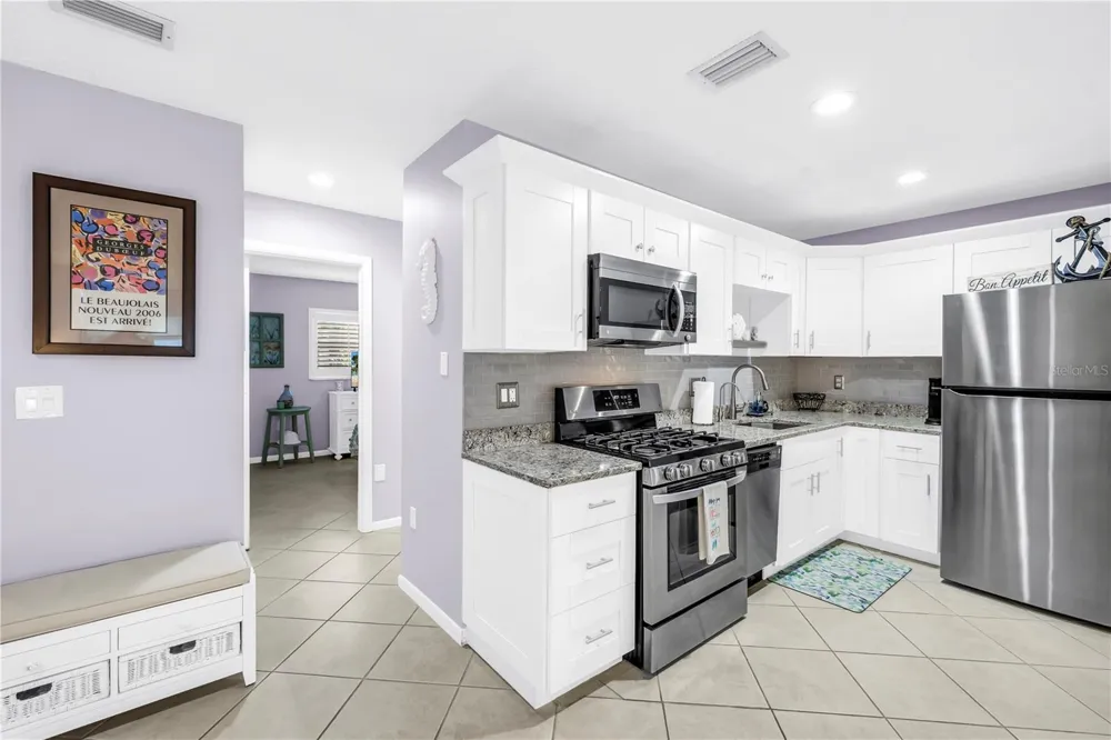 5725 80TH STREET #106 St Petersburg, FL 33709