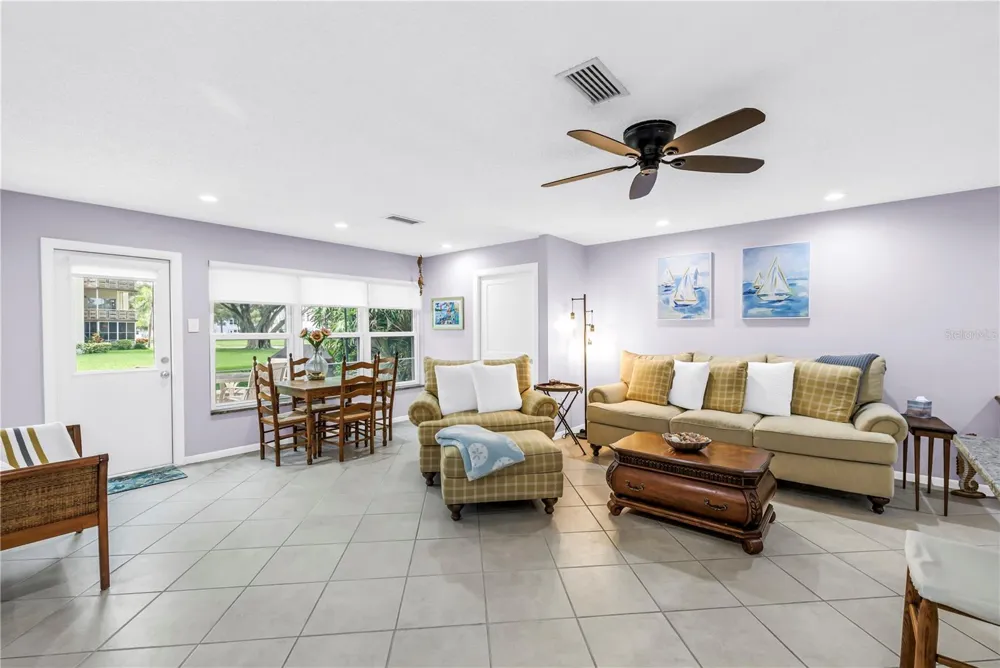 5725 80TH STREET #106 St Petersburg, FL 33709
