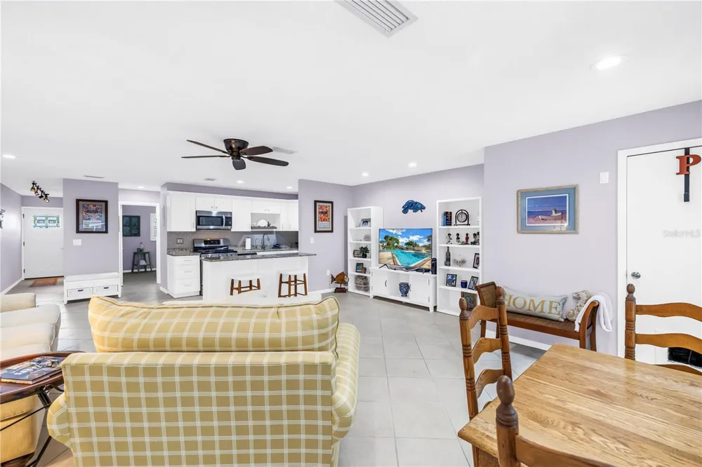 5725 80TH STREET #106 St Petersburg, FL 33709