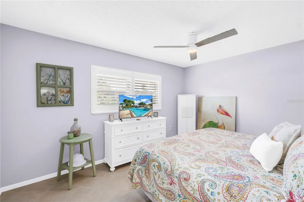5725 80TH STREET #106 St Petersburg, FL 33709
