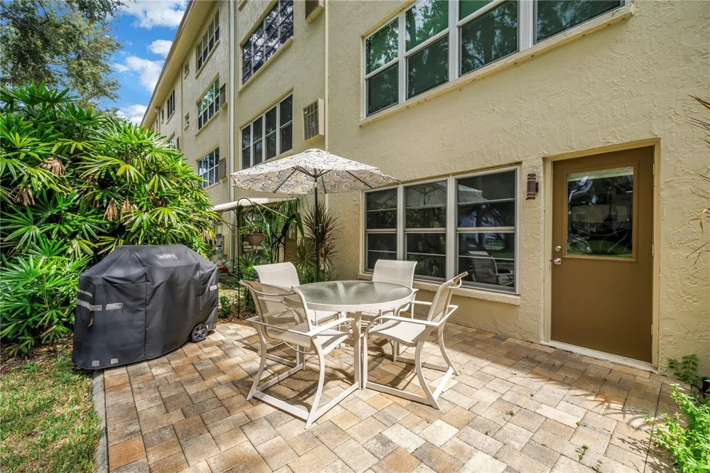 5725 80TH STREET #106 St Petersburg, FL 33709