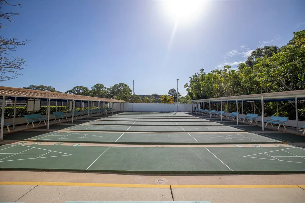5725 80TH STREET #106 St Petersburg, FL 33709