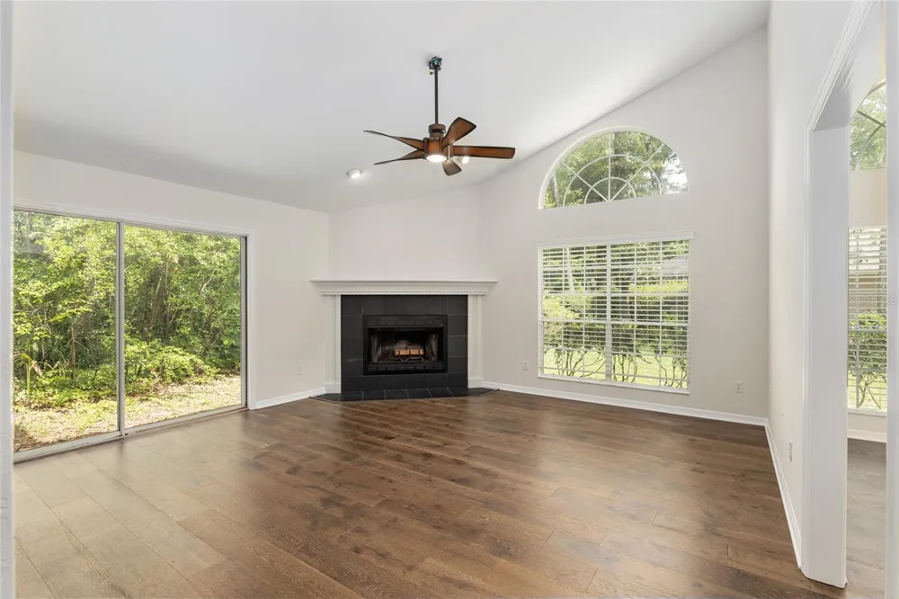 10021 SW 42ND ROAD Gainesville, FL 32608