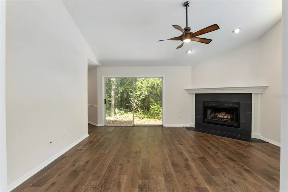 10021 SW 42ND ROAD Gainesville, FL 32608