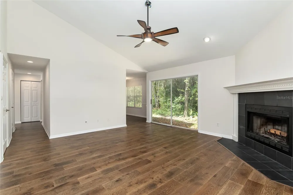 10021 SW 42ND ROAD Gainesville, FL 32608