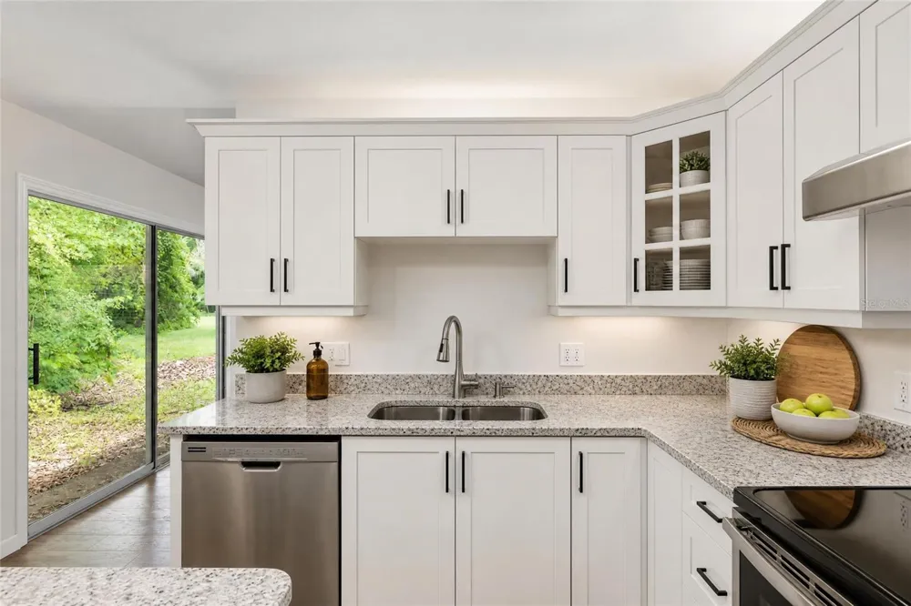 10021 SW 42ND ROAD Gainesville, FL 32608