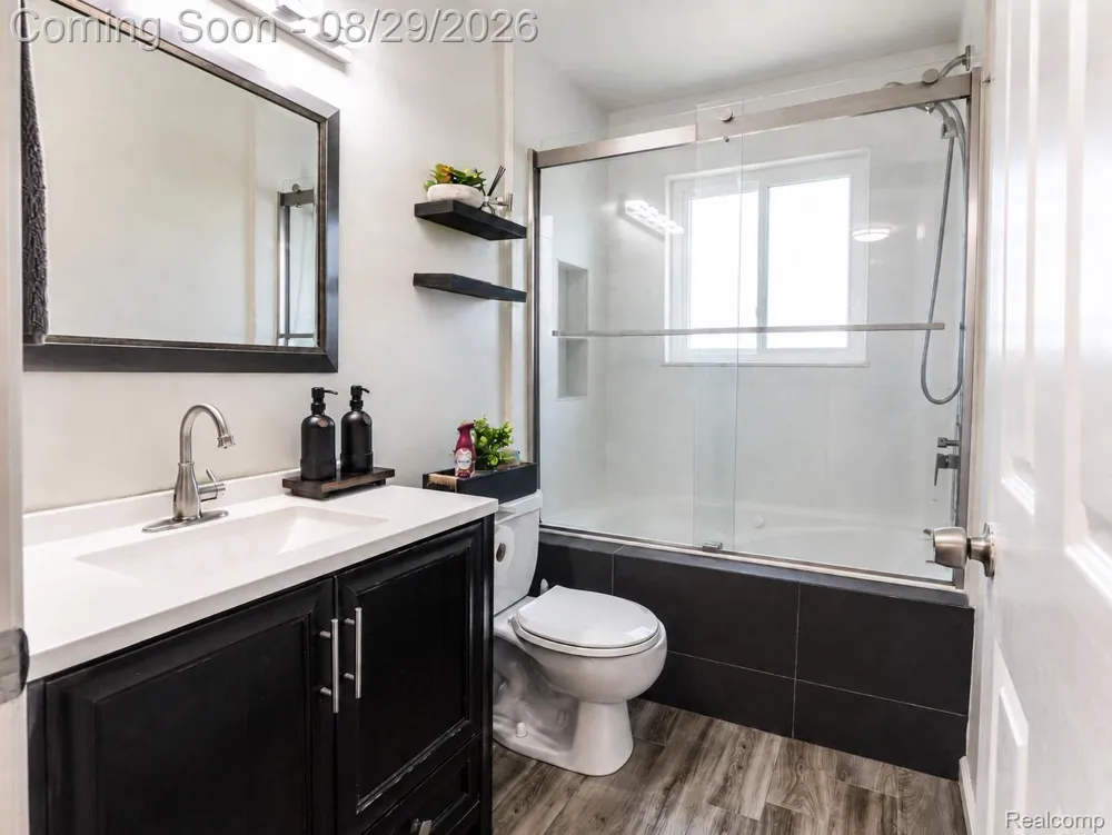 11955 Sorrento Boulevard Sterling Heights City, MI 48312