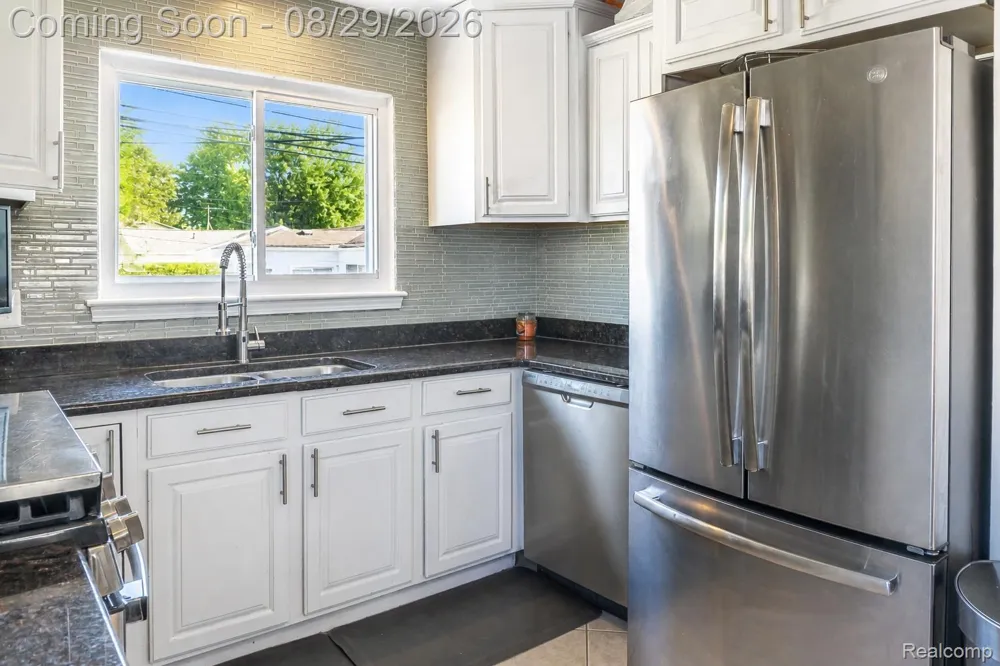 11955 Sorrento Boulevard Sterling Heights City, MI 48312