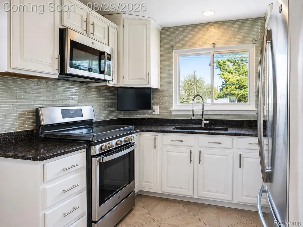 11955 Sorrento Boulevard Sterling Heights City, MI 48312