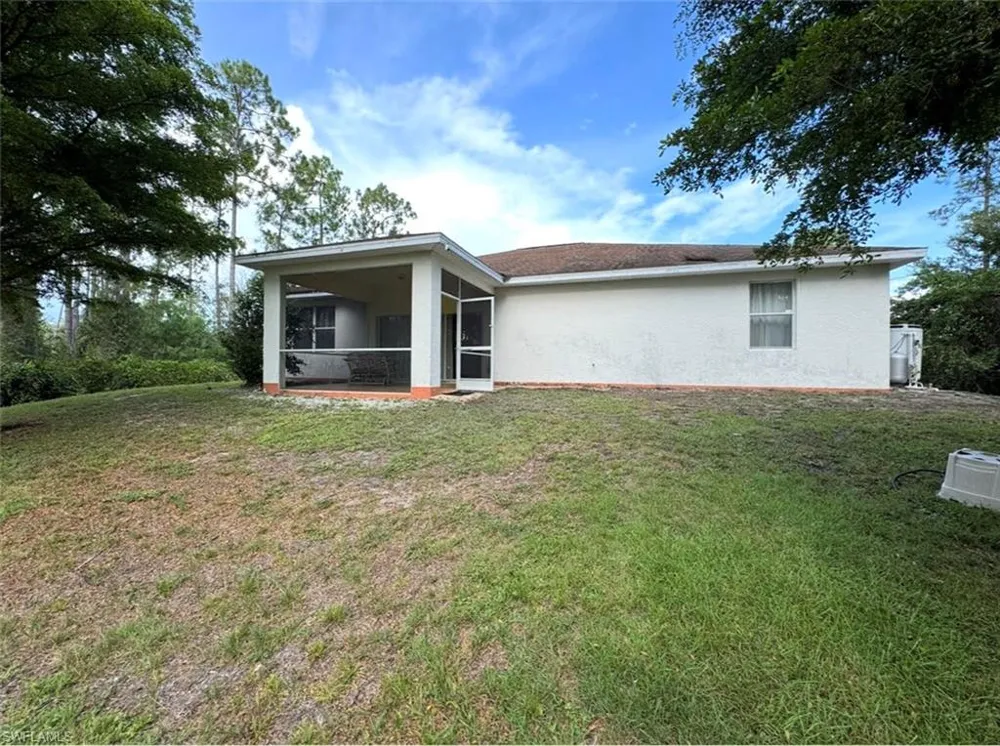 1307 Glenn Avenue Lehigh Acres, FL 33972