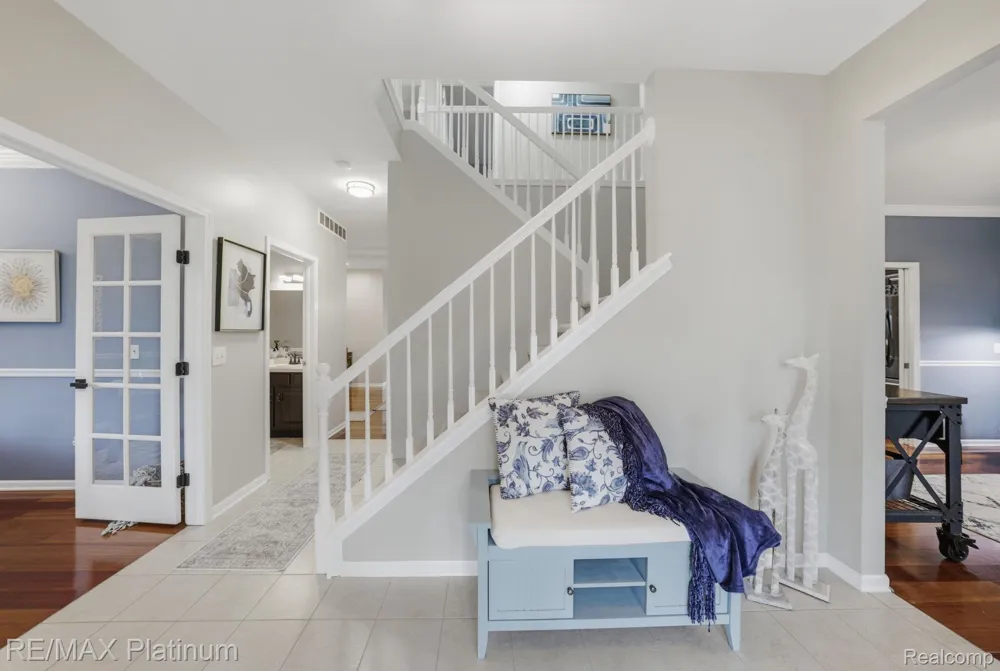 8927 Lantree Drive Hartland Township, MI 48855
