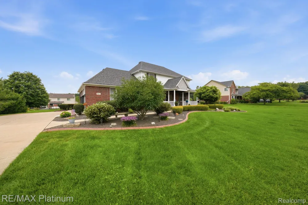 8927 Lantree Drive Hartland Township, MI 48855