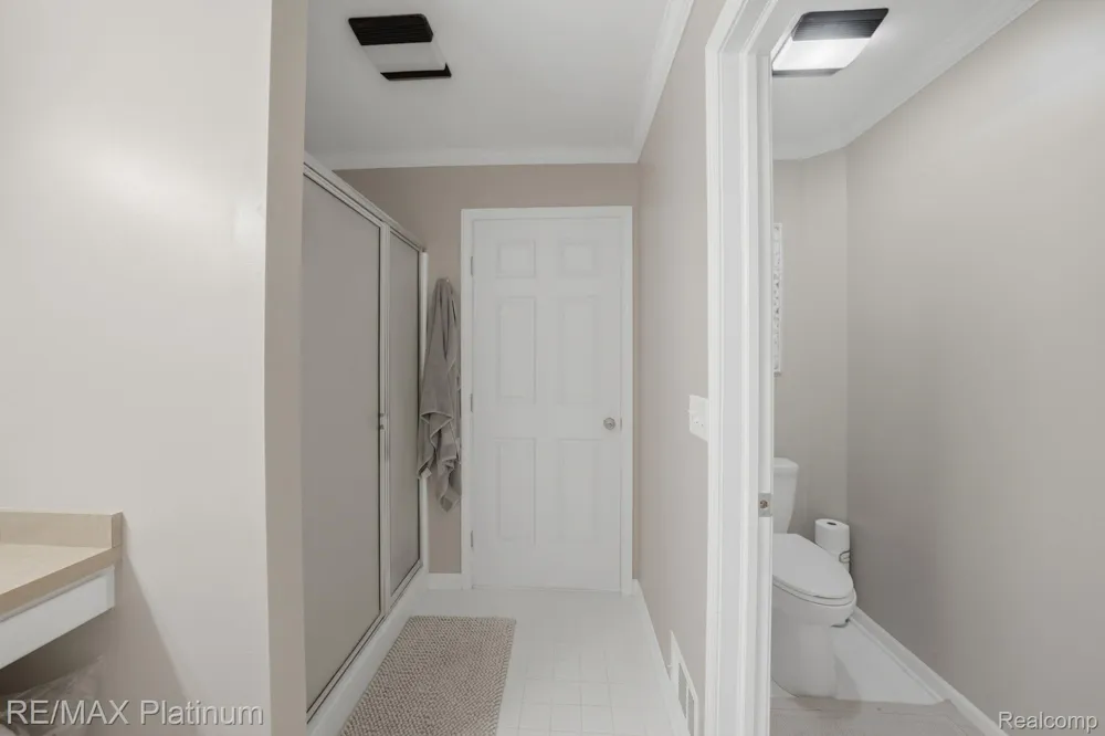 8927 Lantree Drive Hartland Township, MI 48855