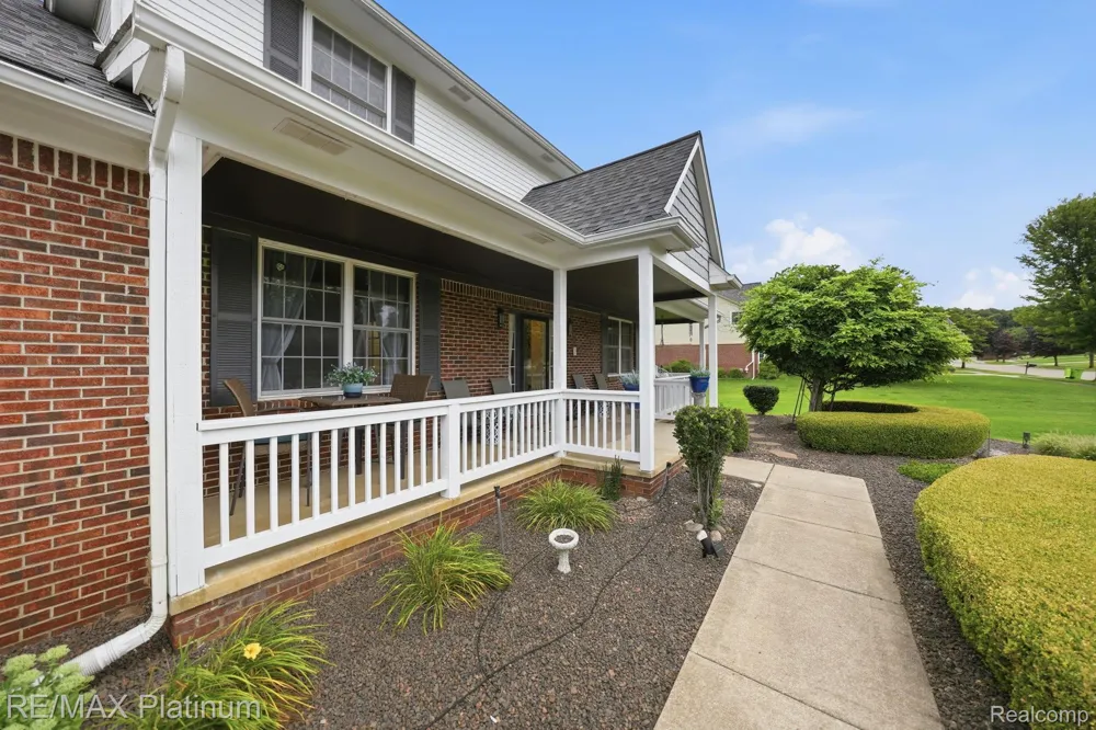 8927 Lantree Drive Hartland Township, MI 48855