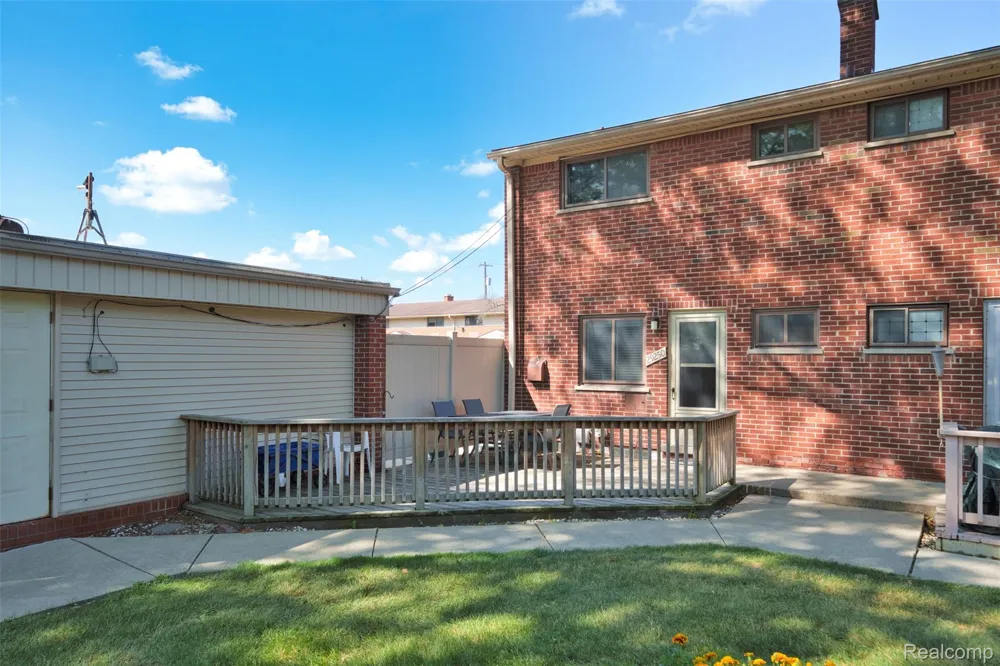 29250 Tessmer Court Madison Heights City, MI 48071