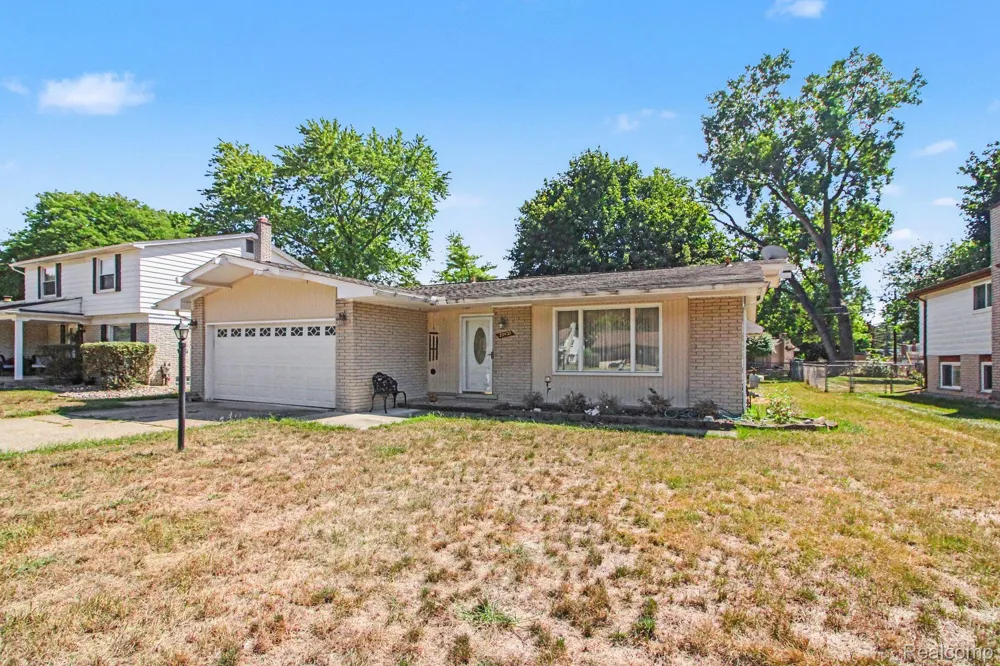 23930 Rockingham Street Southfield City, MI 48033