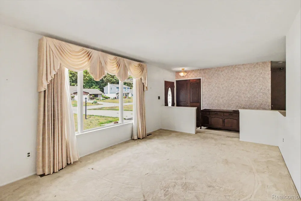 23930 Rockingham Street Southfield City, MI 48033