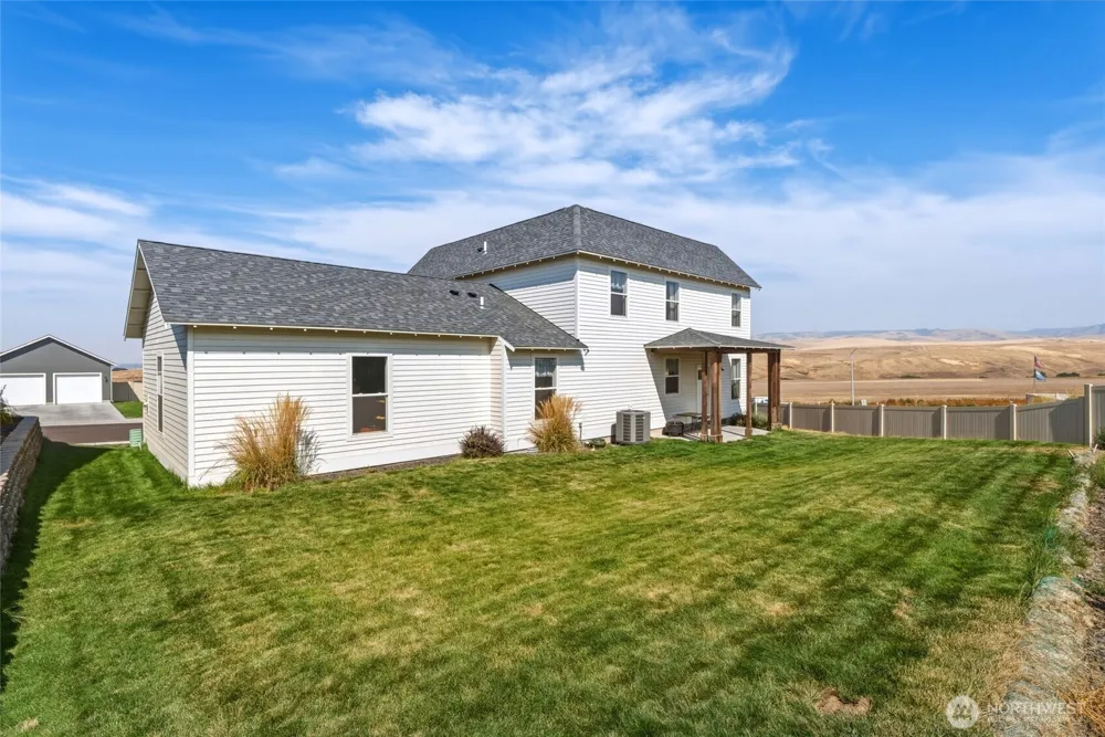 10 Lewis Circle Milton-Freewater, OR 97862
