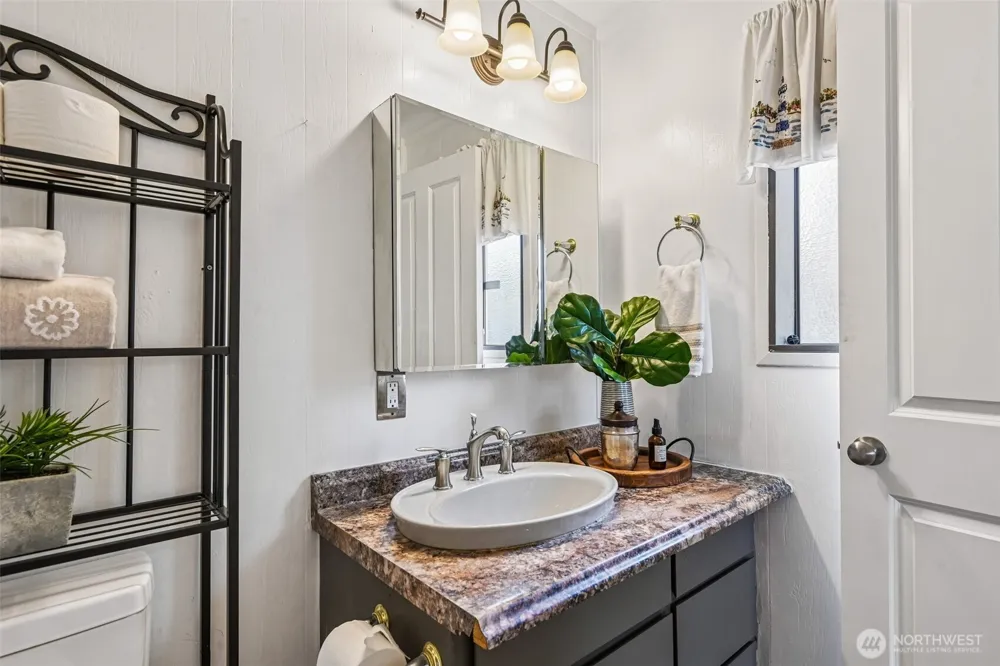 1313 F STREET SE Auburn, WA 98002