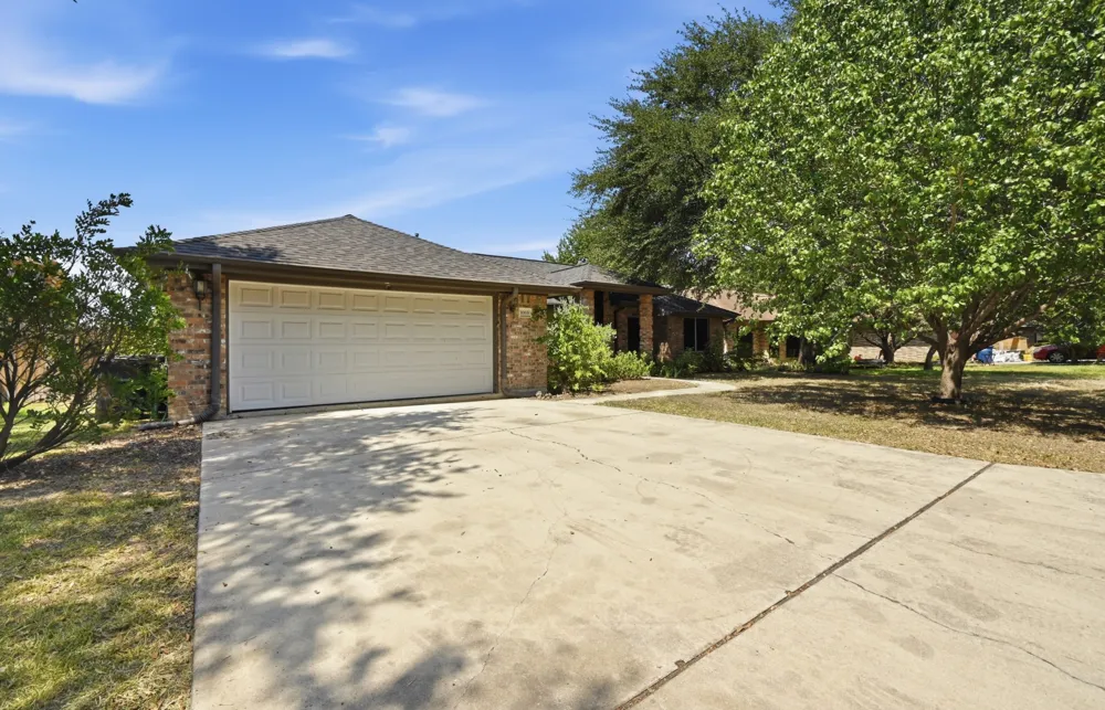 1068 Memorial Circle New Braunfels, TX 78130