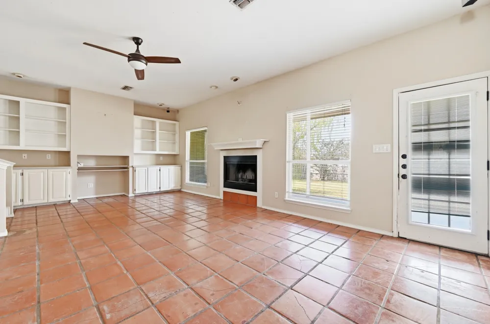1068 Memorial Circle New Braunfels, TX 78130